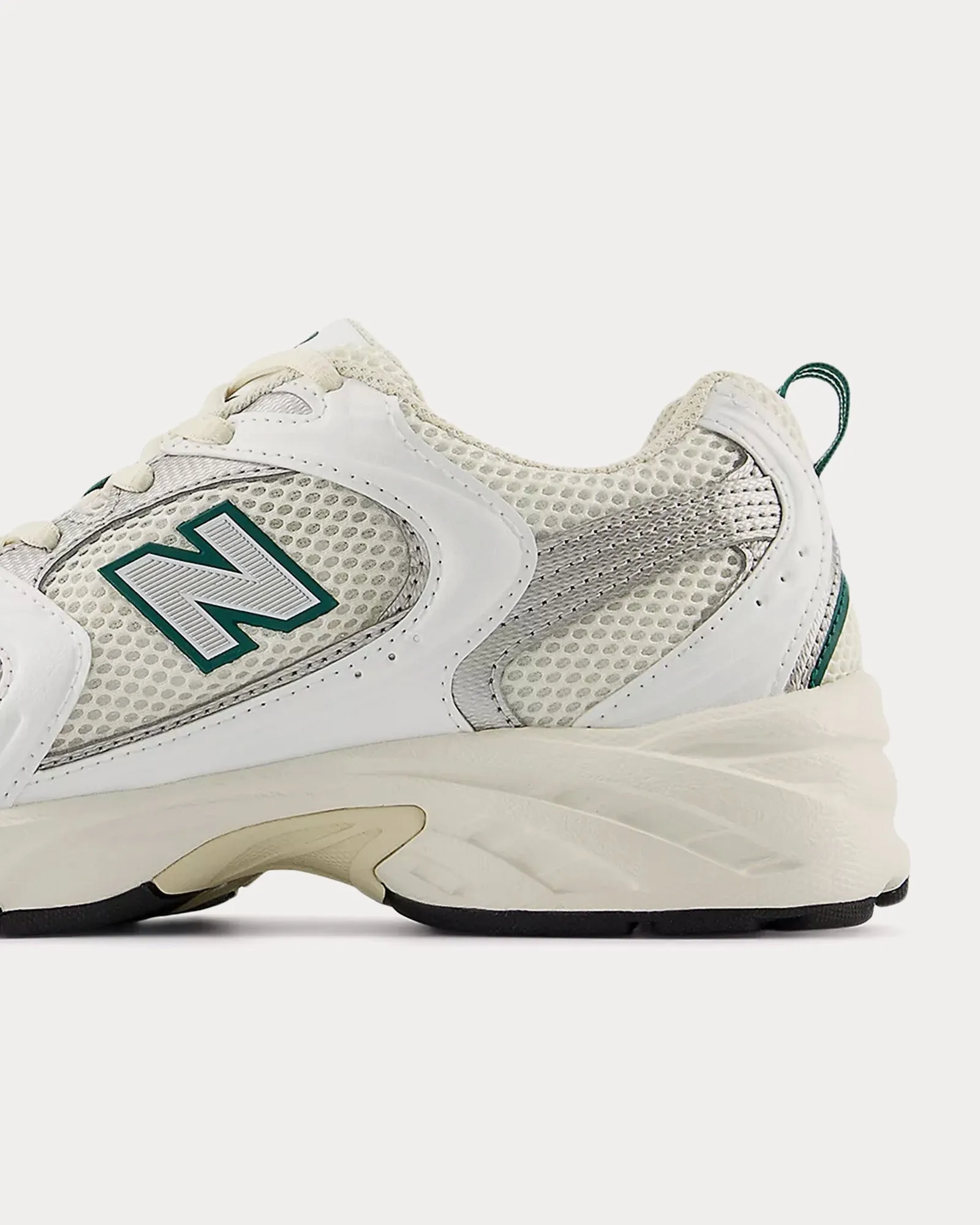 530 Sea Salt / White / Marsh Green Low Top Sneakers