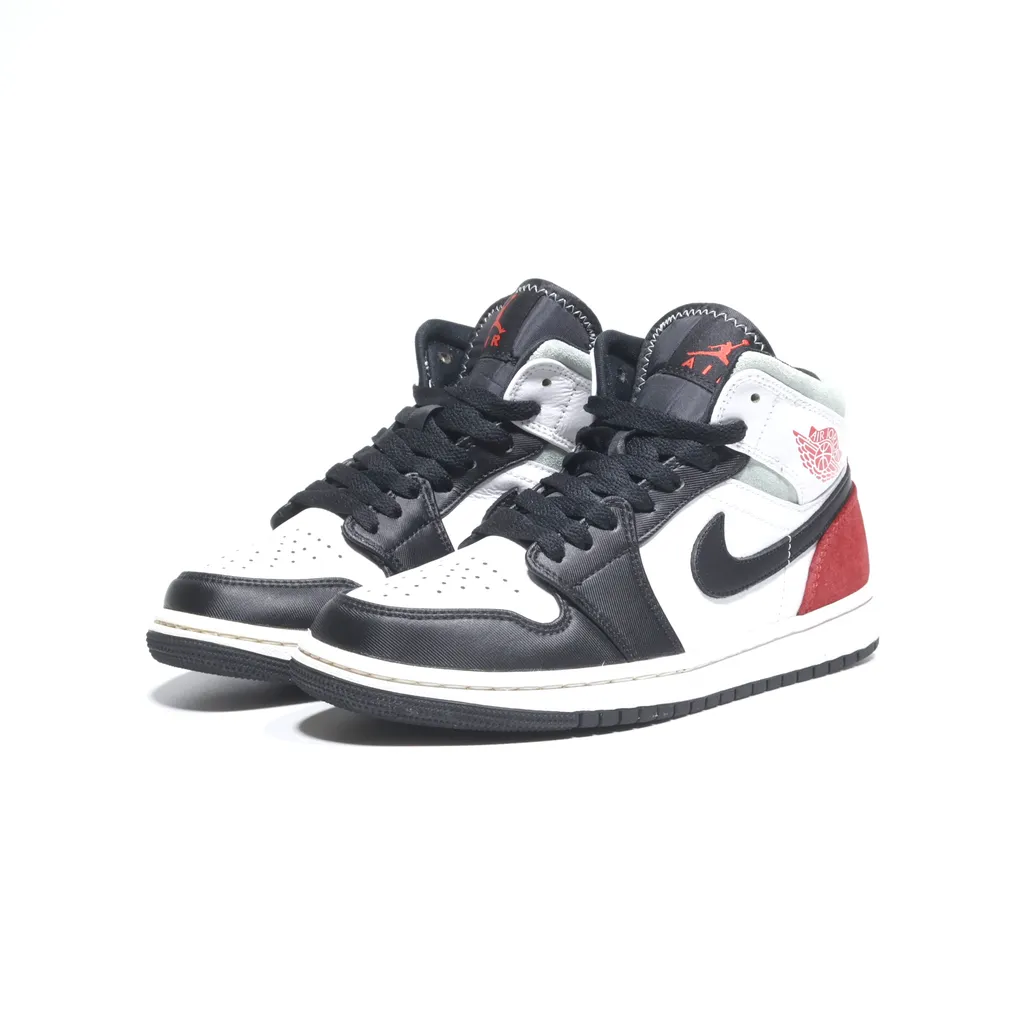 Air Jordan 1 Mid Se High-Top Sneakers Leather Black Color For Women