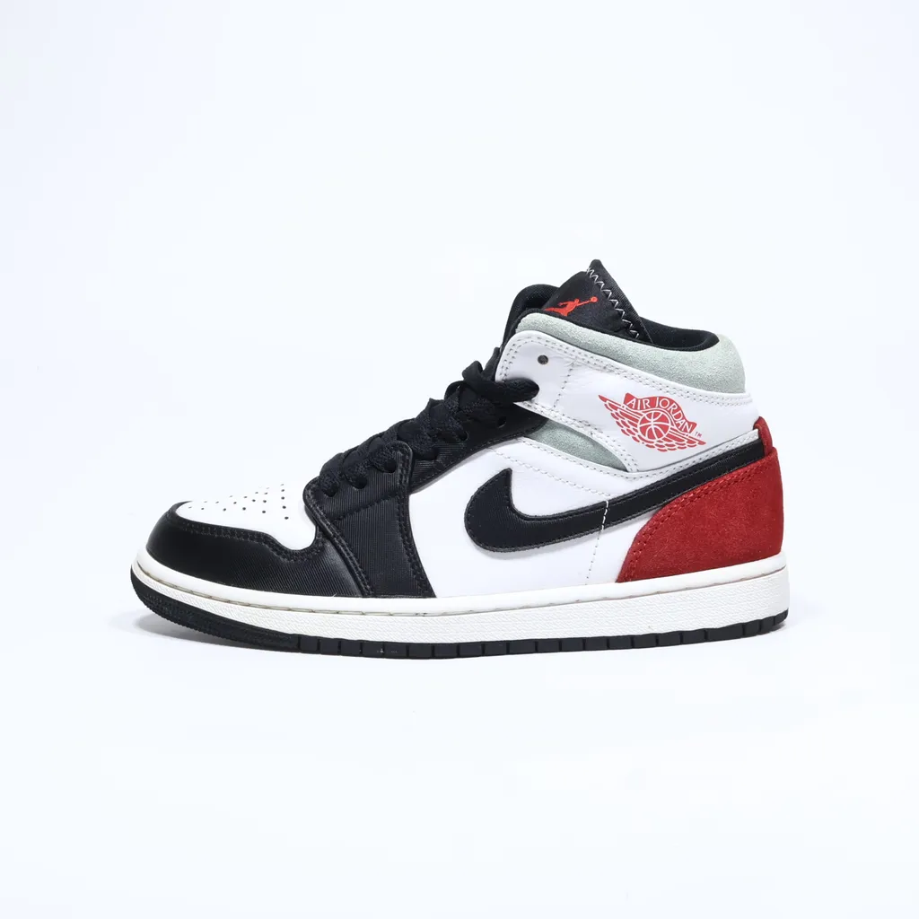 Air Jordan 1 Mid Se High-Top Sneakers Leather Black Color For Women