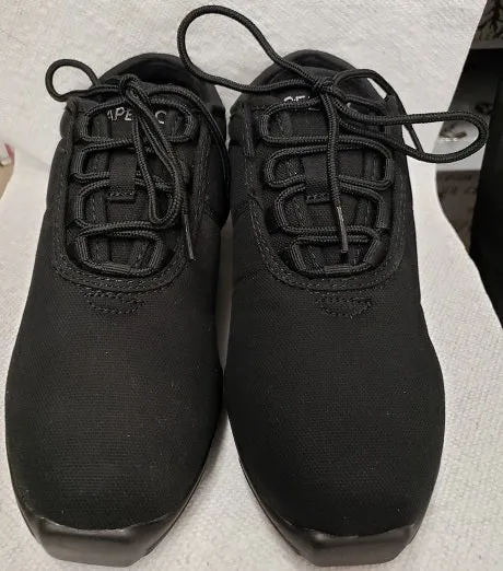 Andi -- Split Sole Dancesneaker -- Black