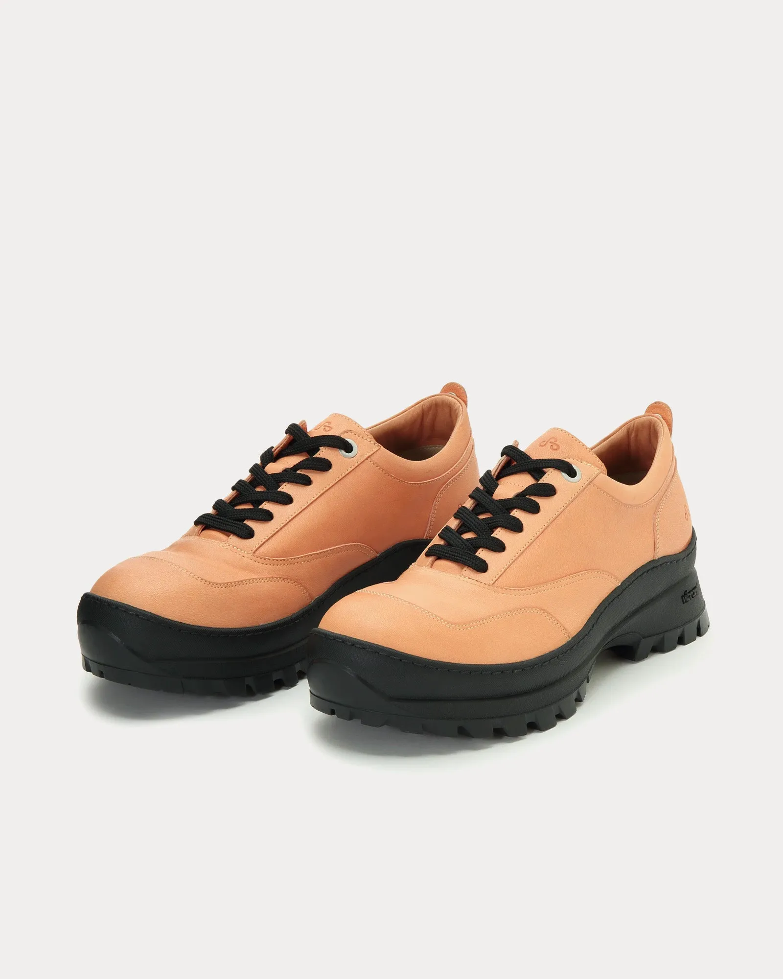 Auth Trek Natural Low Top Sneakers
