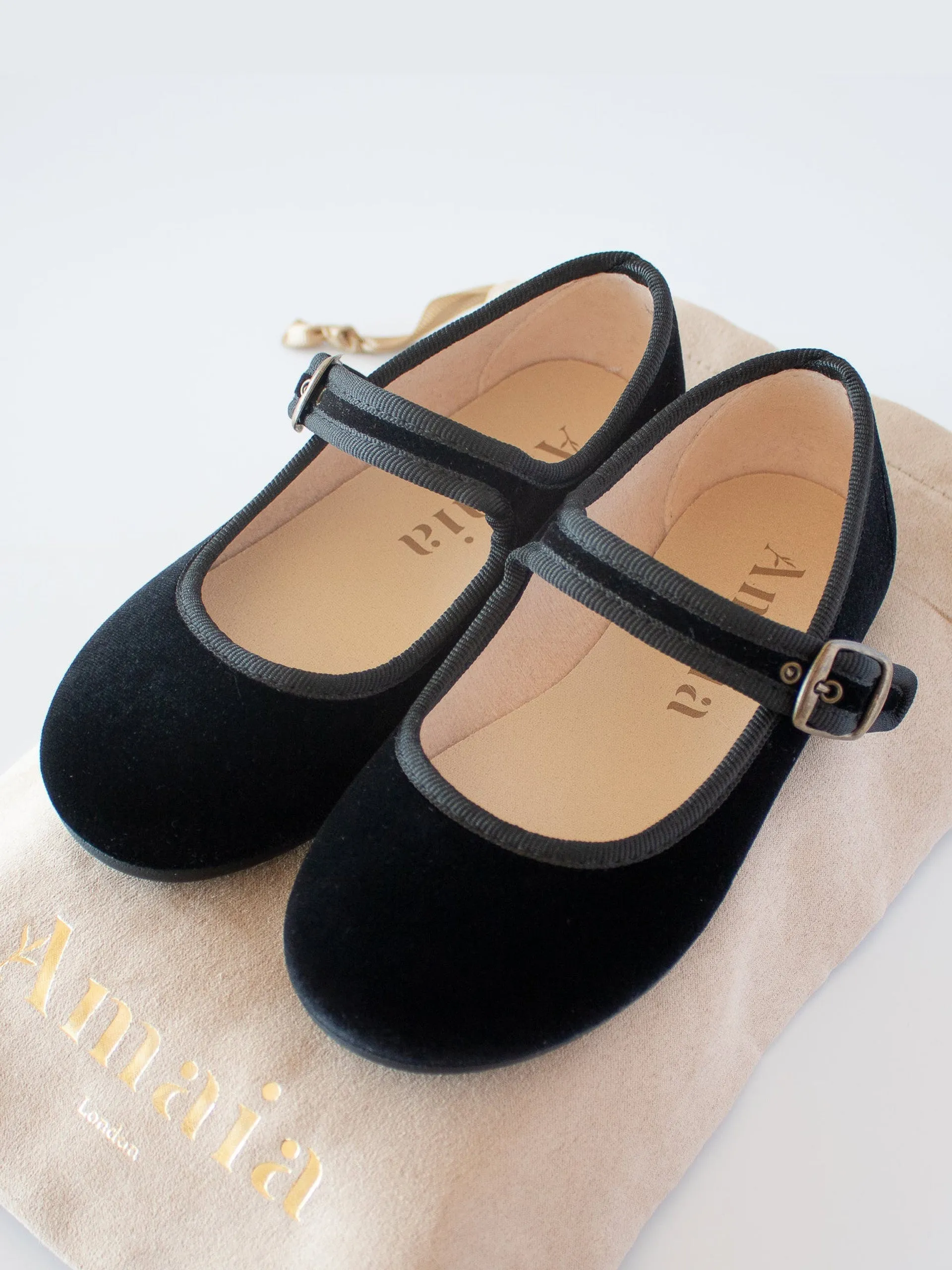 Black girl velvet shoes
