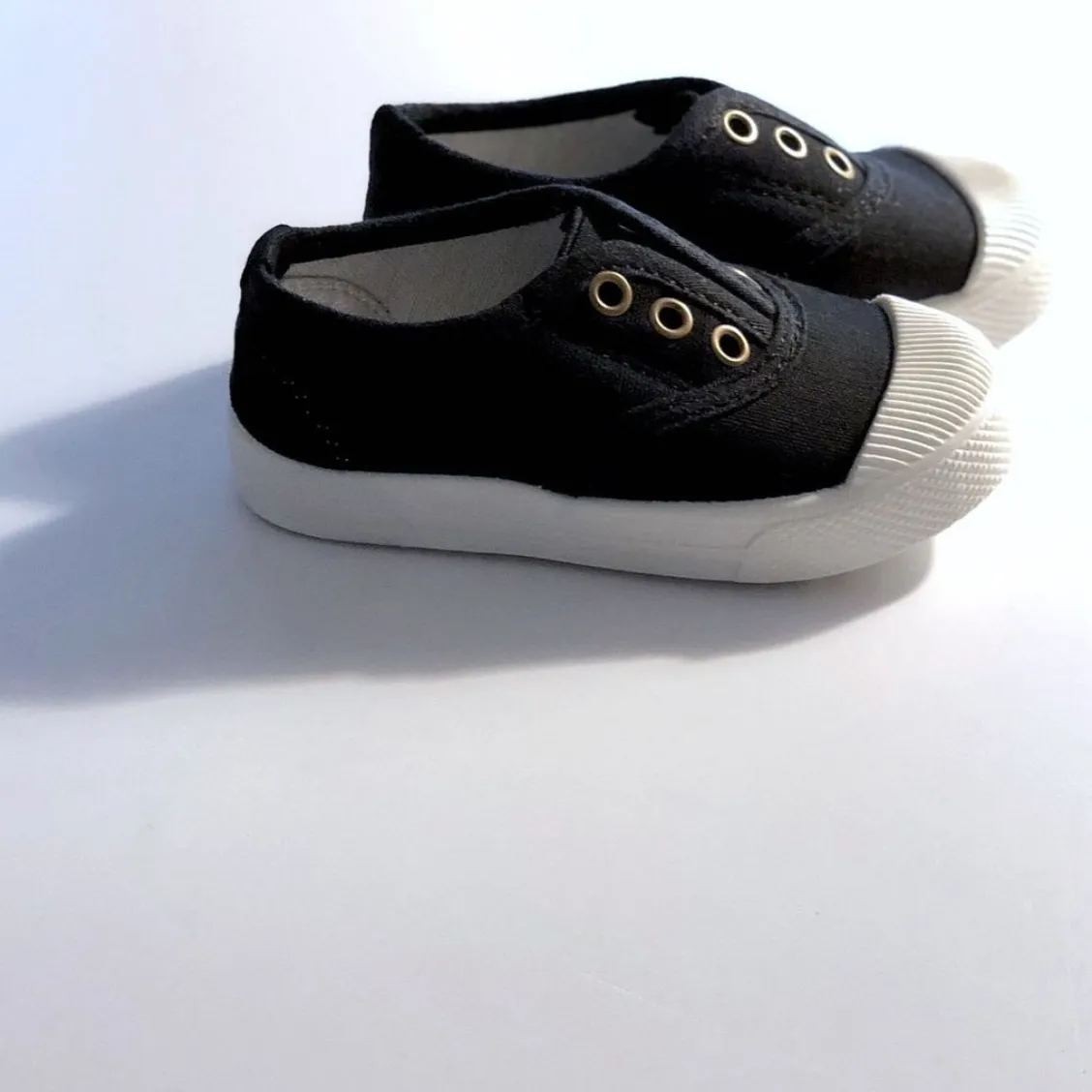Caro Canvas Pump Shoes with Rubber Sole (Black)