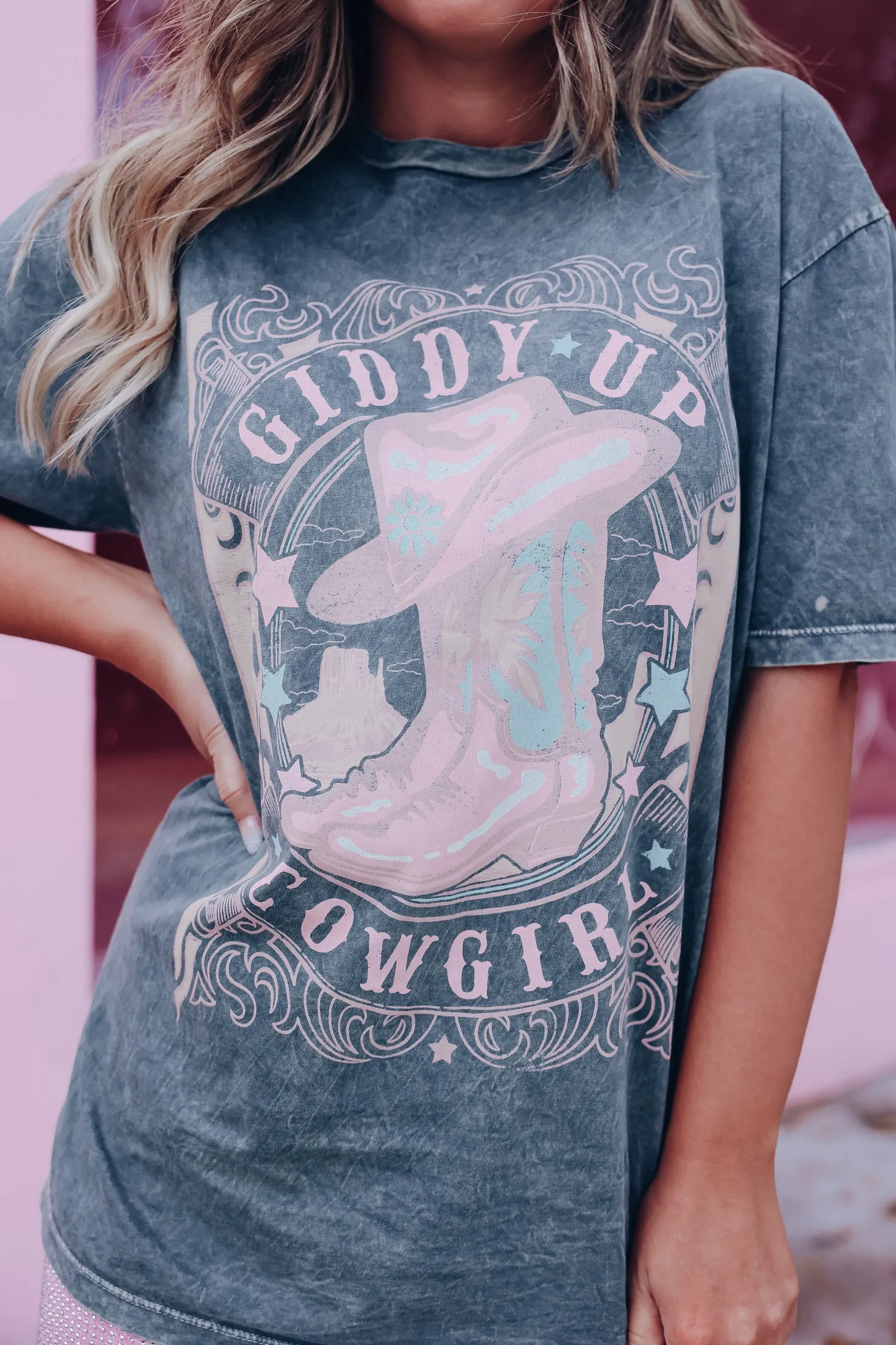 Giddy Up Cowgirl Graphic Tee - Stone Gray