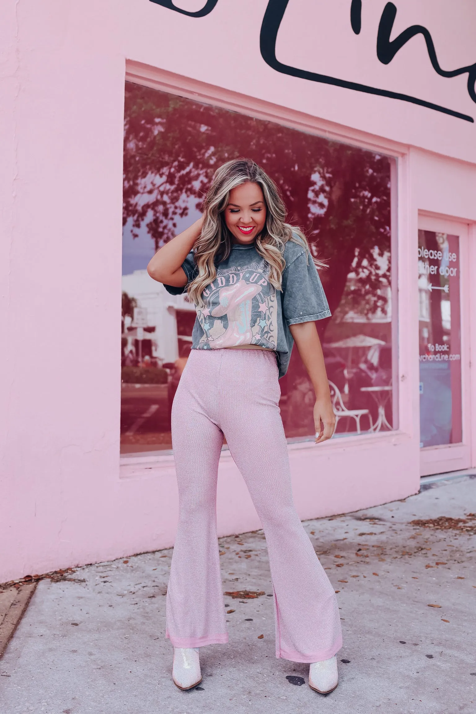 Giddy Up Cowgirl Graphic Tee - Stone Gray