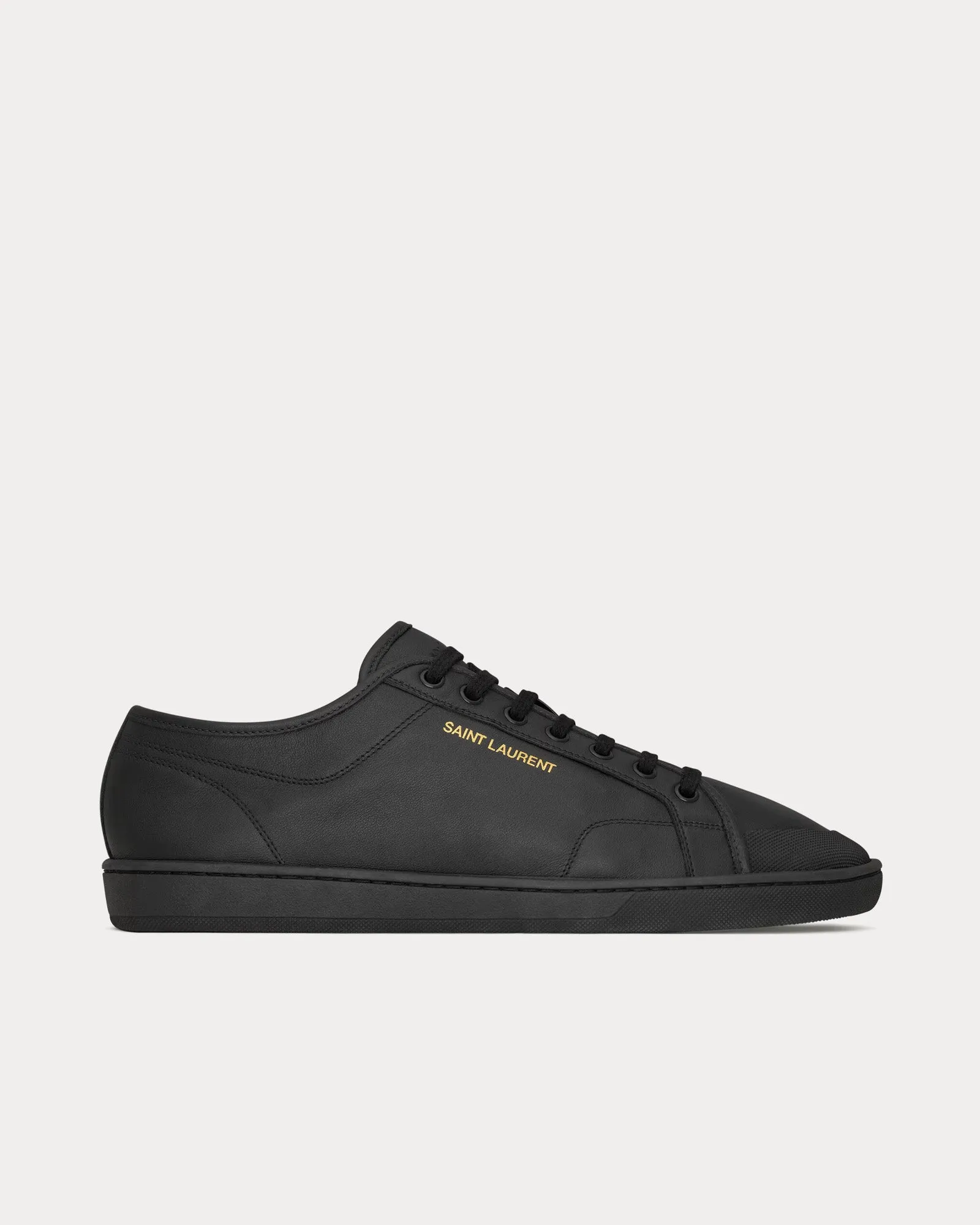 Gym Smooth Leather Black Low Top Sneakers