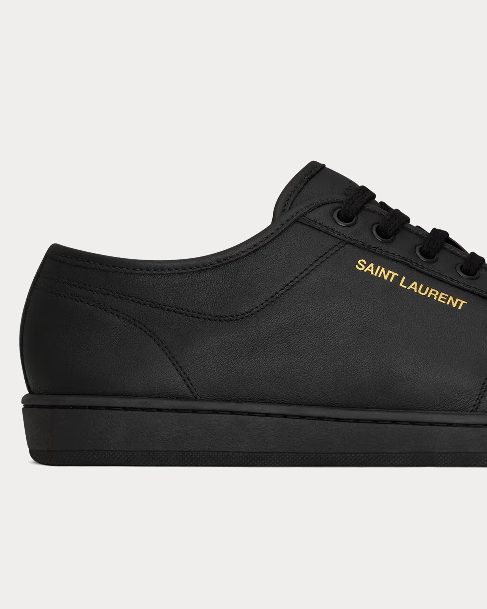 Gym Smooth Leather Black Low Top Sneakers