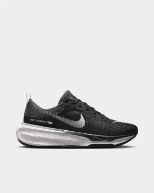 Invincible 3 Black / White Running Shoes