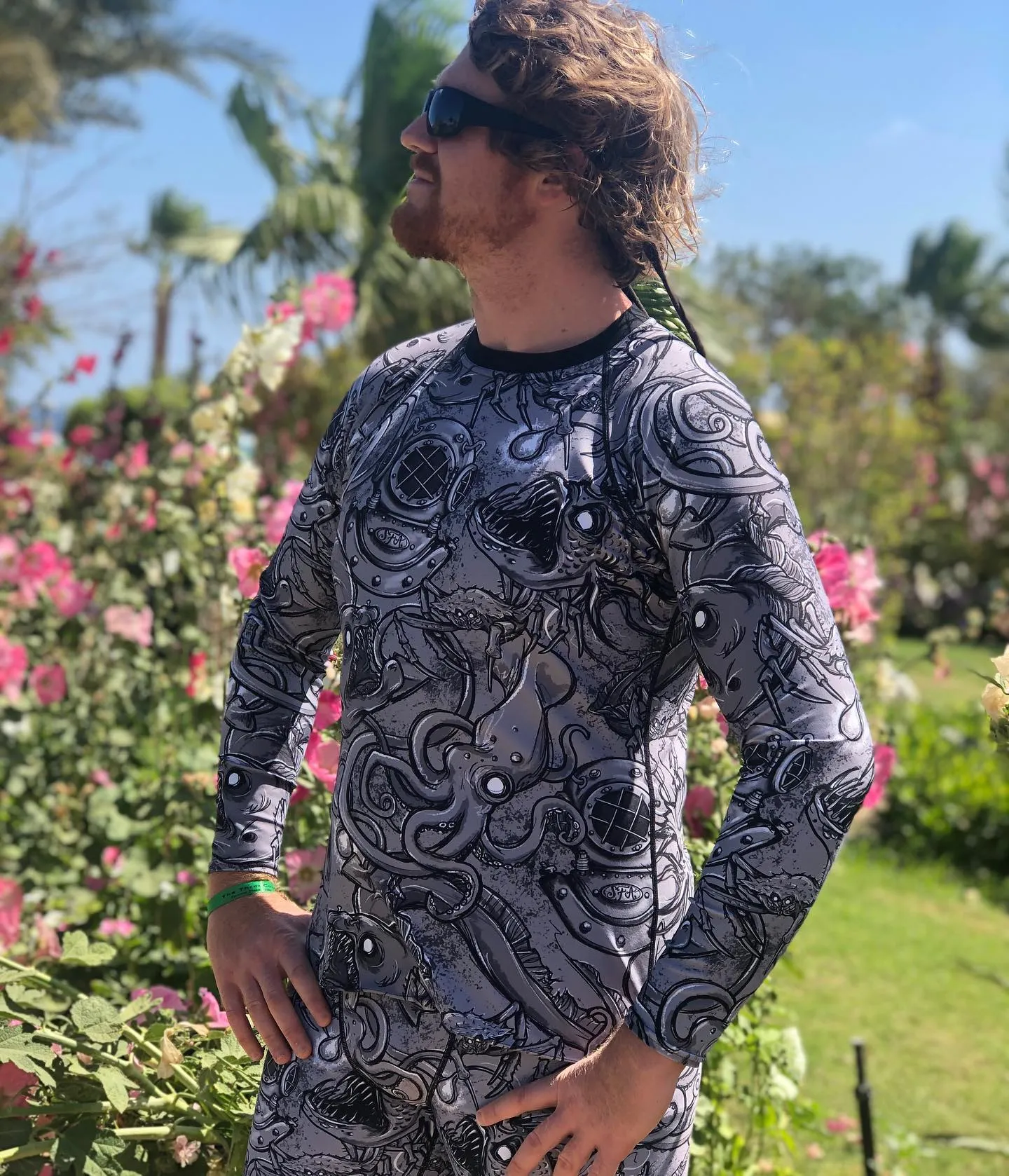 MENS Eco-friendly Deep Sea Rash Guard