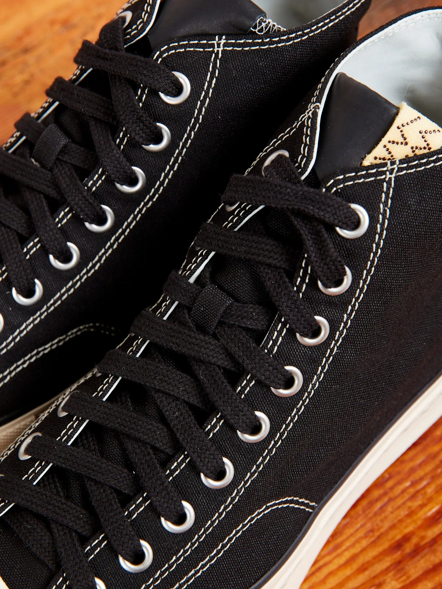 Skagway Hi Patten in Black