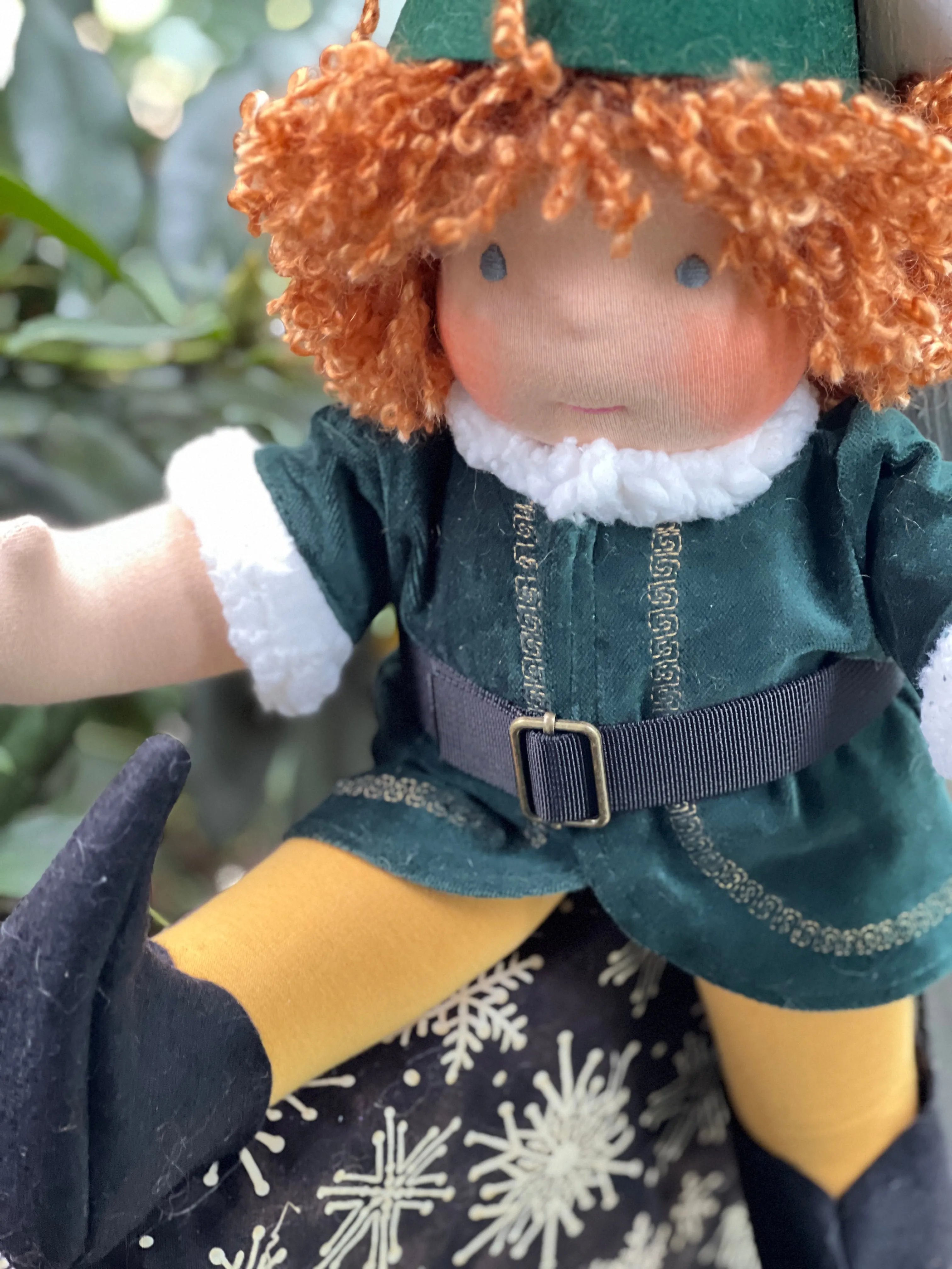 Special Edition Sitting Friend -  Elf 1