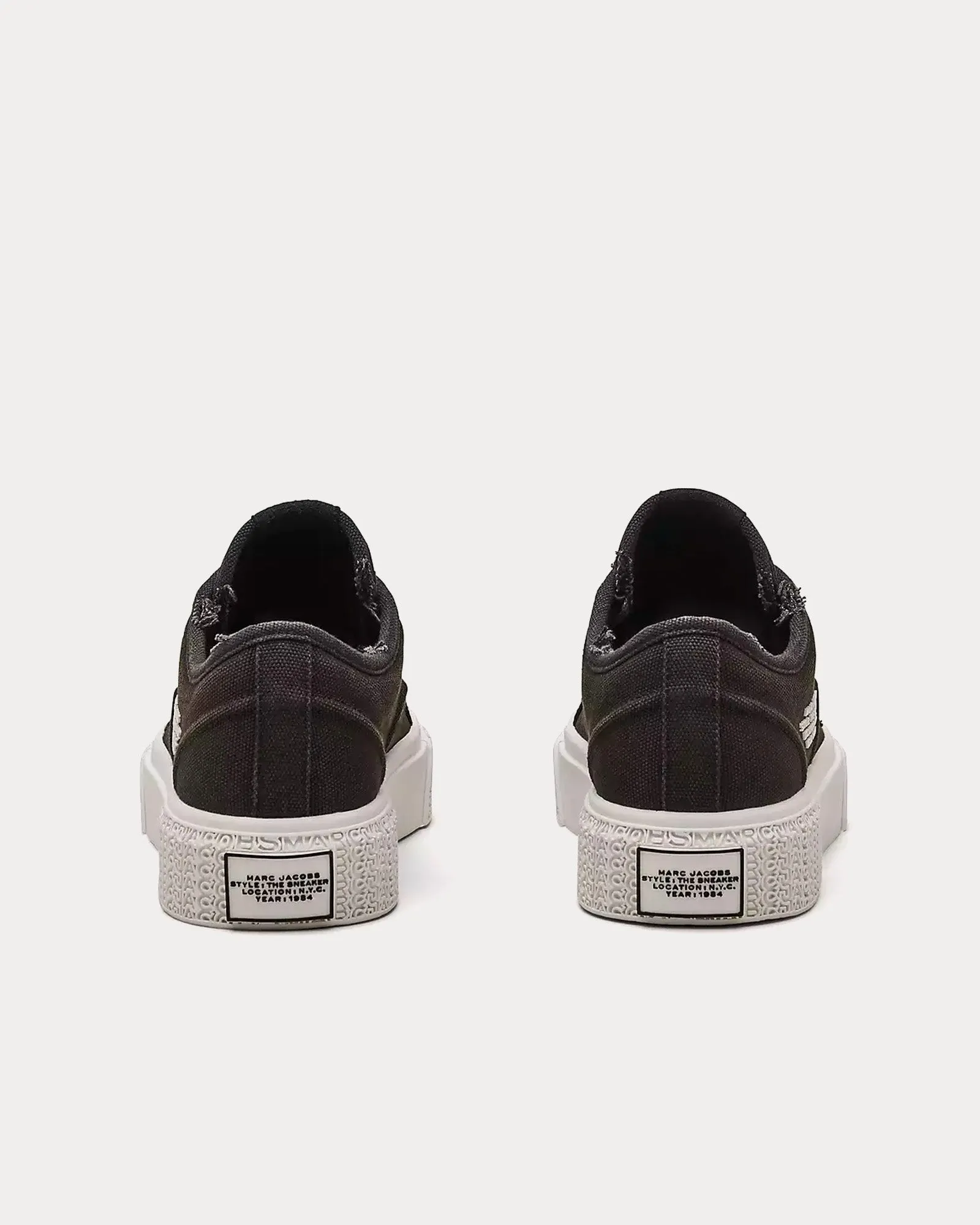 The Sneaker Black / White Low Top Sneakers