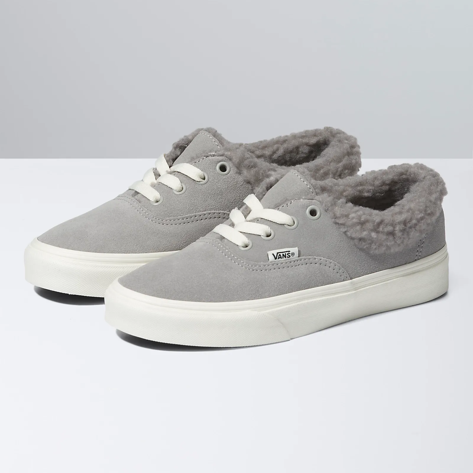 Vans UA Authentic Sherpa Cozy Hug Grey VN0A5JMRGRY
