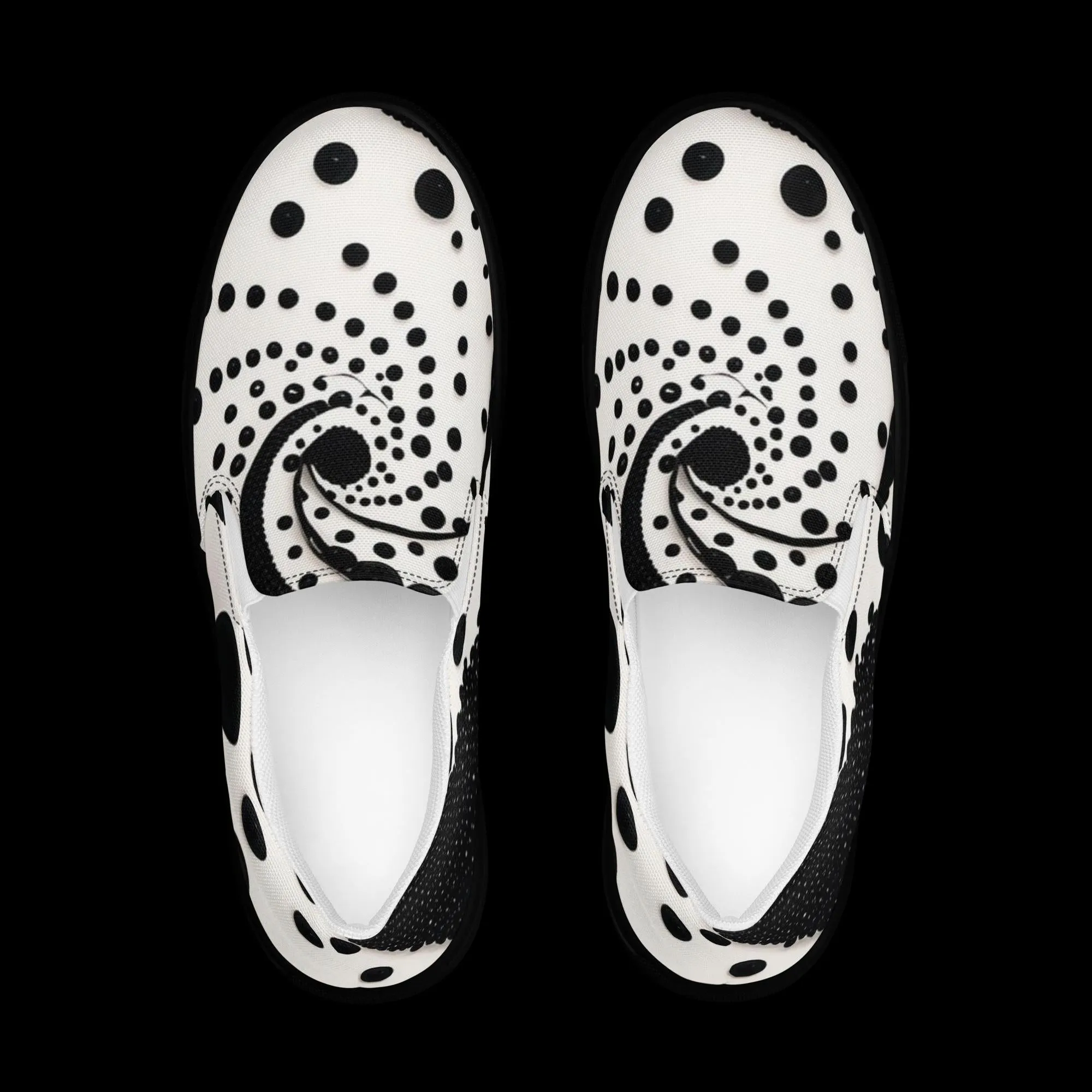 Women’s slip-on canvas shoes