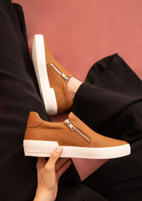 ZION  Canvas Sneakers